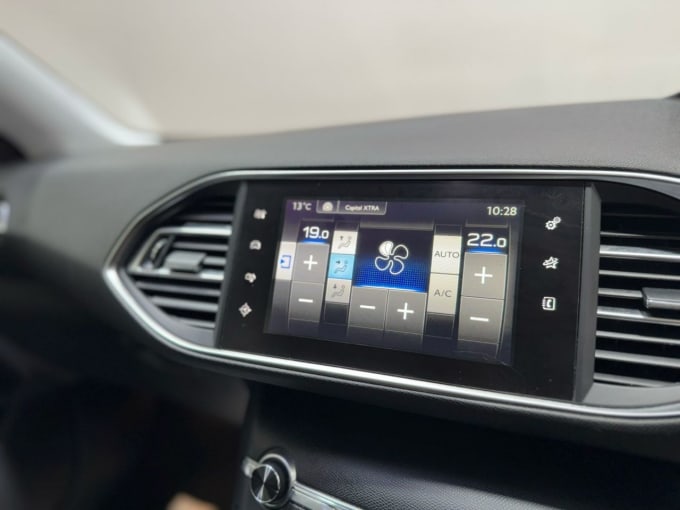 2025 Peugeot 308