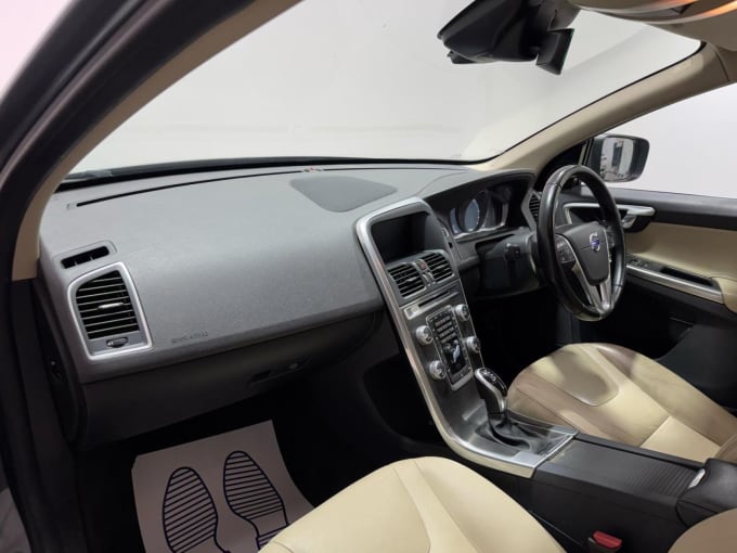 2025 Volvo Xc60