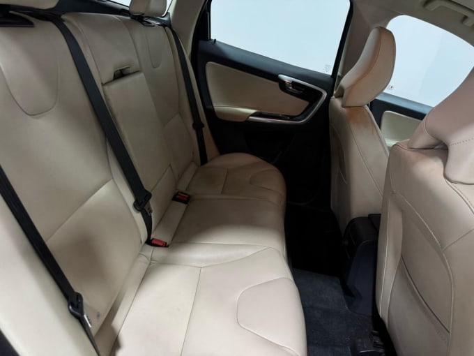 2025 Volvo Xc60