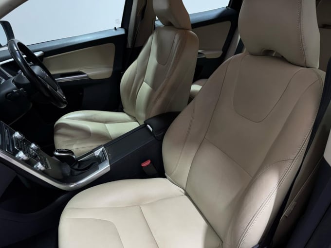 2025 Volvo Xc60