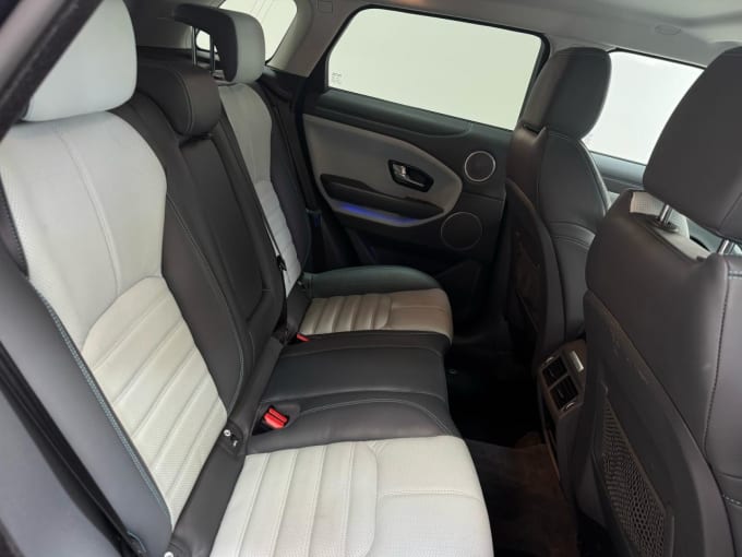 2025 Land Rover Range Rover Evoque