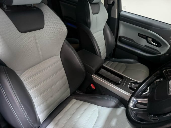 2025 Land Rover Range Rover Evoque