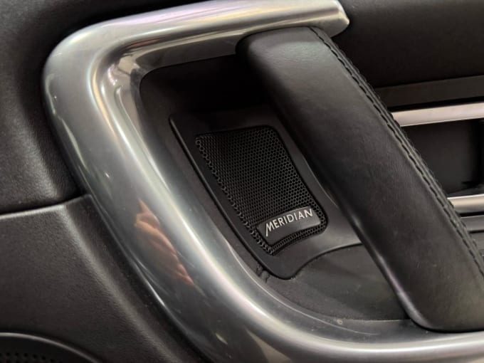 2025 Land Rover Discovery Sport