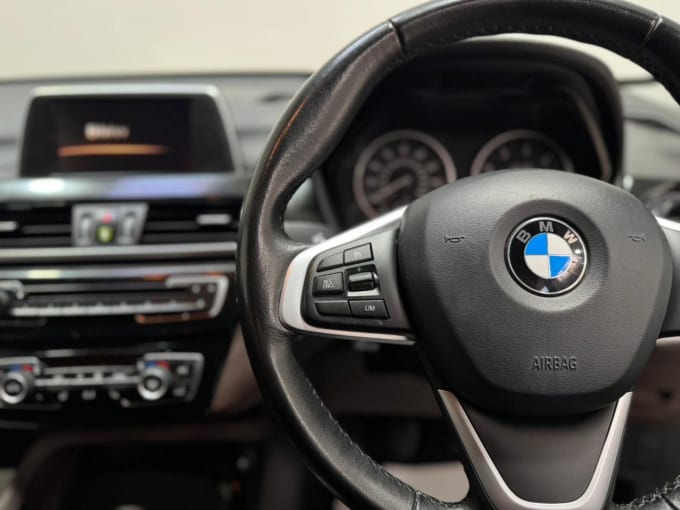 2025 BMW X1