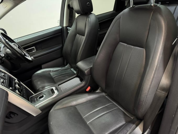 2025 Land Rover Discovery Sport