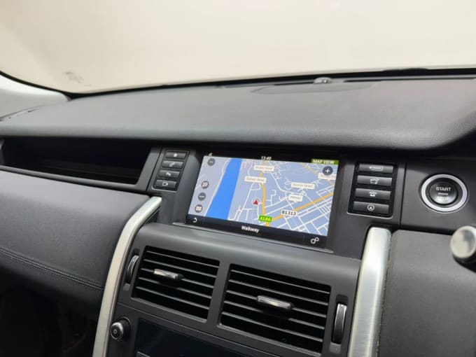2025 Land Rover Discovery Sport