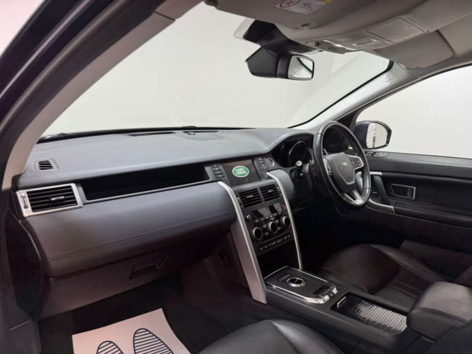 2025 Land Rover Discovery Sport