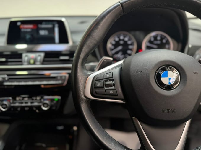 2025 BMW X1