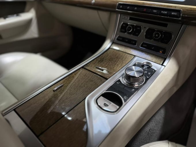 2025 Jaguar Xf