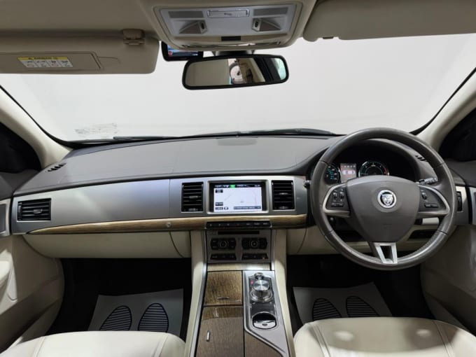 2025 Jaguar Xf