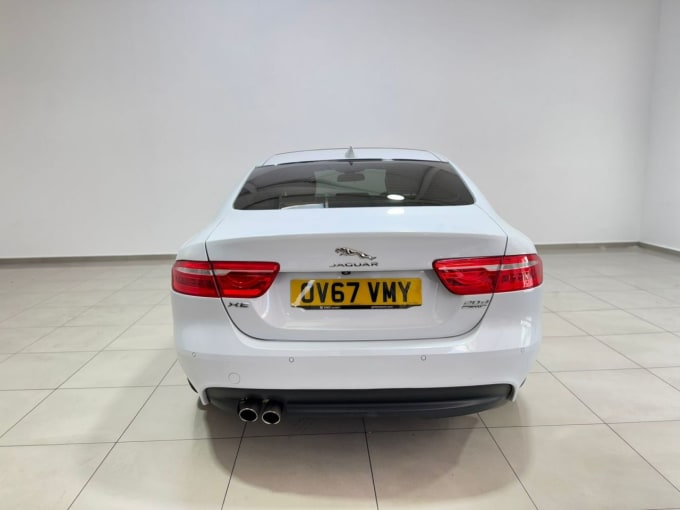 2025 Jaguar Xe
