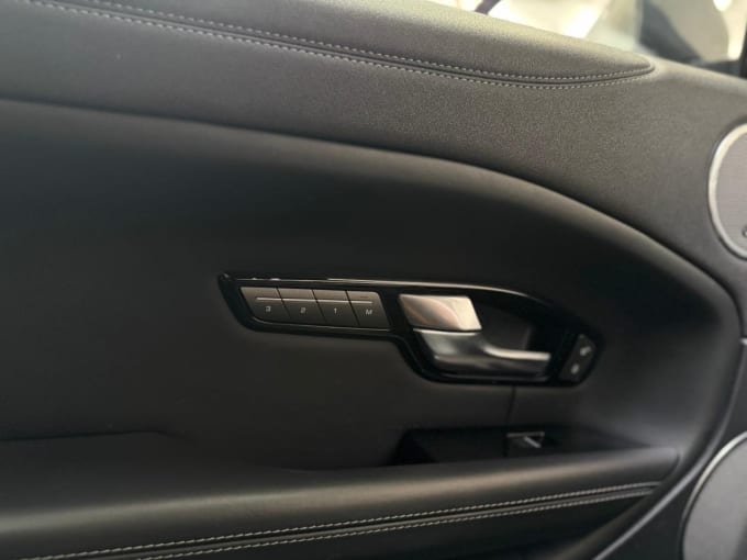 2025 Land Rover Range Rover Evoque