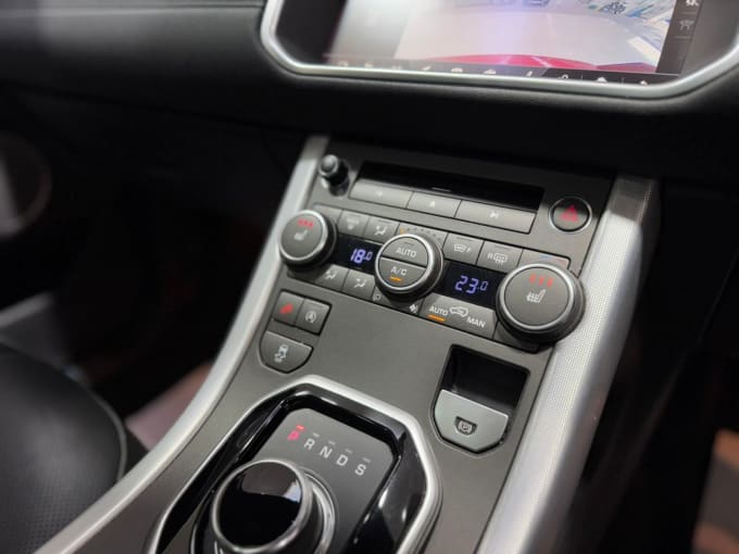 2025 Land Rover Range Rover Evoque