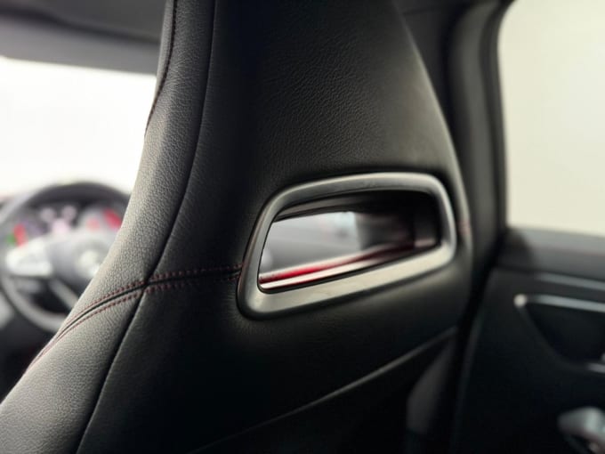 2025 Mercedes-benz Cla
