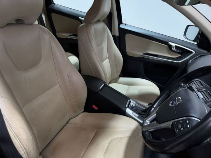 2025 Volvo Xc60