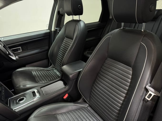 2025 Land Rover Discovery Sport