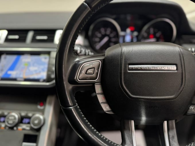 2025 Land Rover Range Rover Evoque