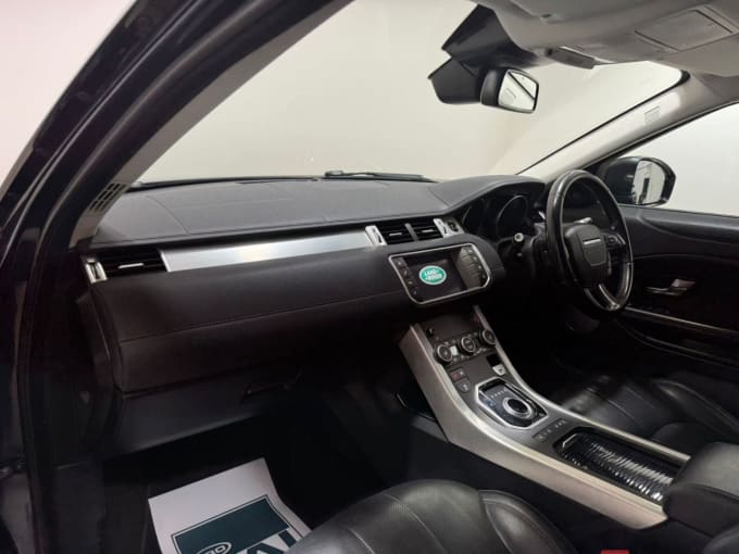 2025 Land Rover Range Rover Evoque