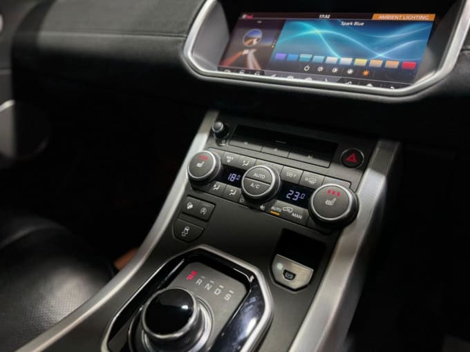 2025 Land Rover Range Rover Evoque