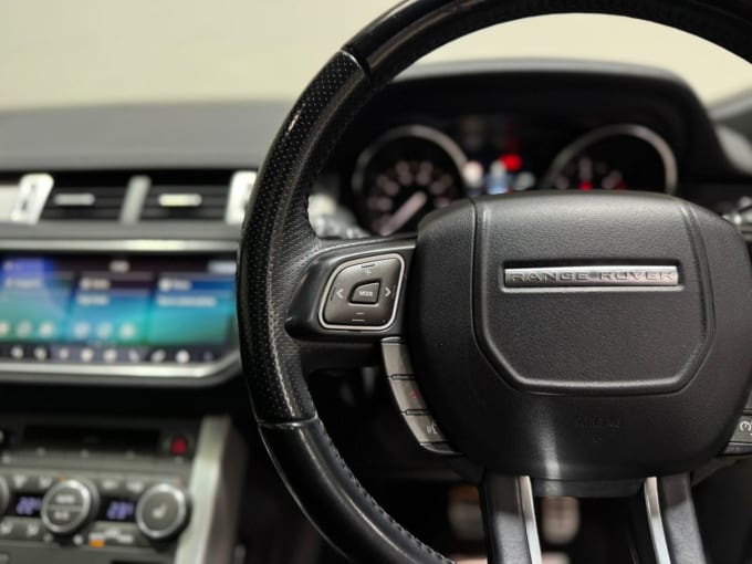 2025 Land Rover Range Rover Evoque