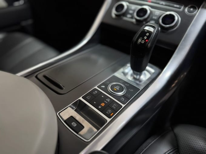 2025 Land Rover Range Rover Sport