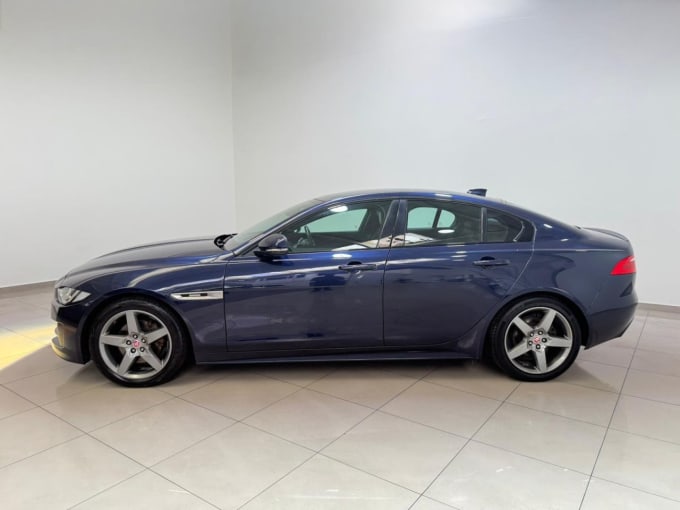 2025 Jaguar Xe
