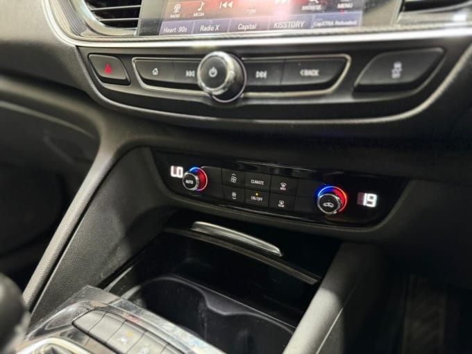 2025 Vauxhall Insignia