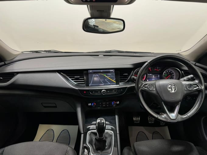 2025 Vauxhall Insignia