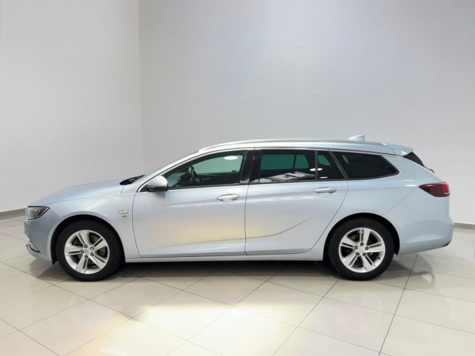 2025 Vauxhall Insignia