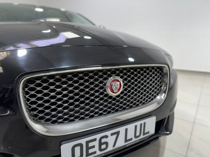 2025 Jaguar Xe