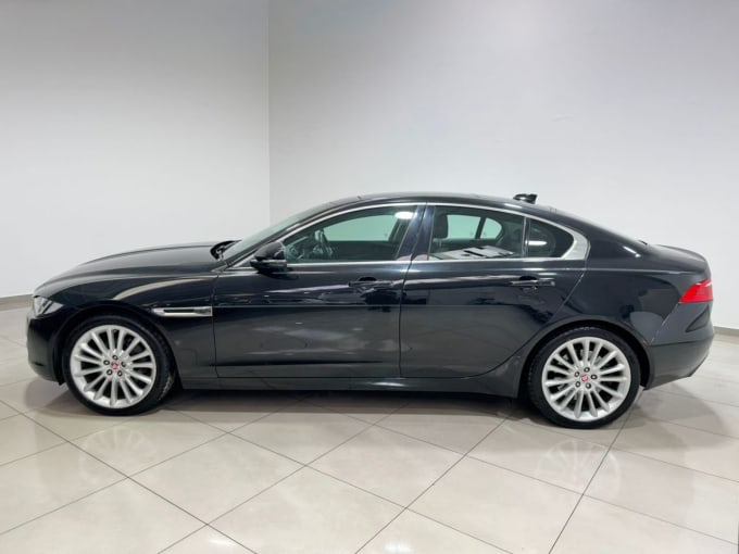 2025 Jaguar Xe