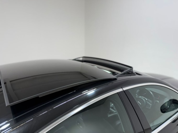 2025 Jaguar Xe