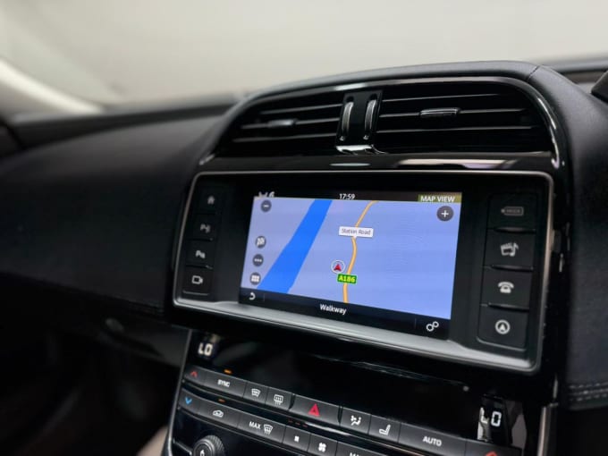 2025 Jaguar Xe