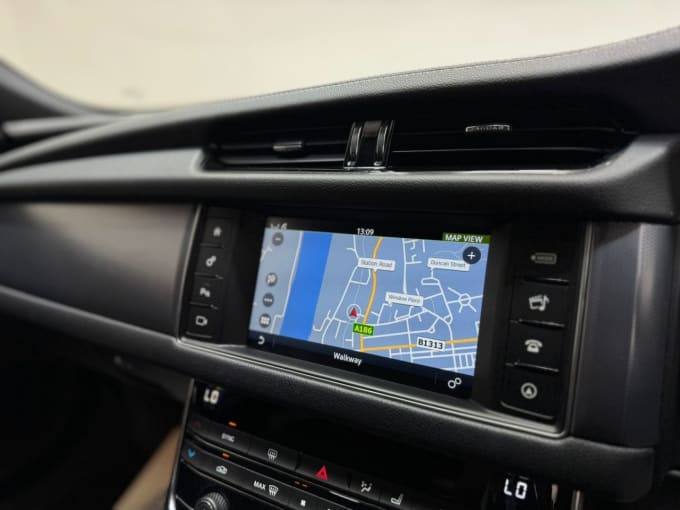 2025 Jaguar Xf