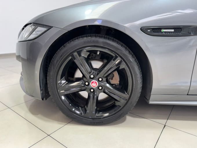 2025 Jaguar Xf