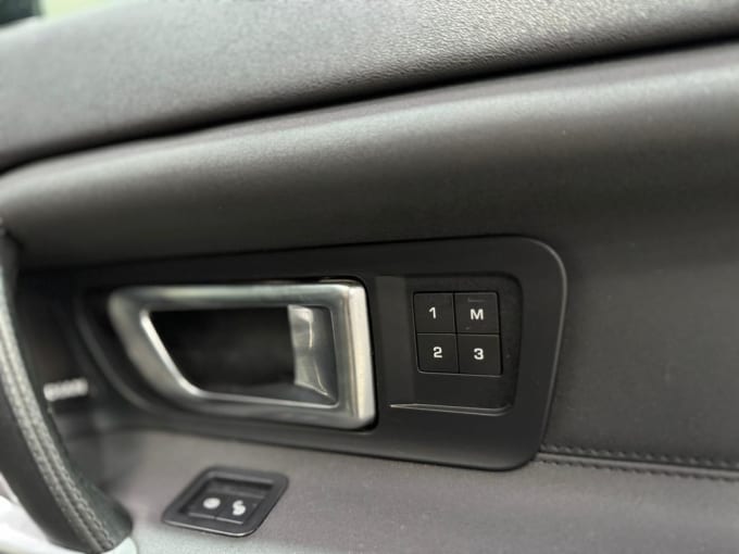 2025 Land Rover Discovery Sport