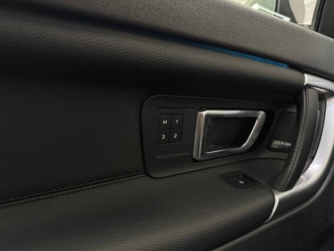 2025 Land Rover Discovery Sport