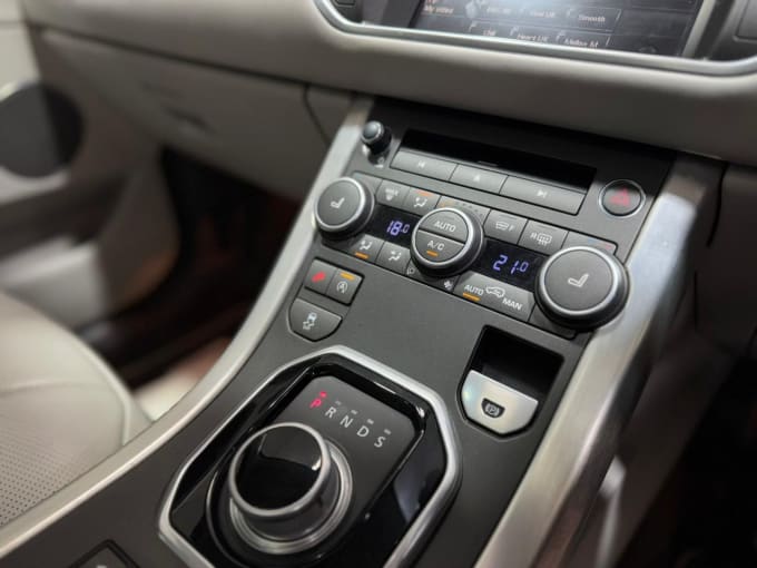 2025 Land Rover Range Rover Evoque