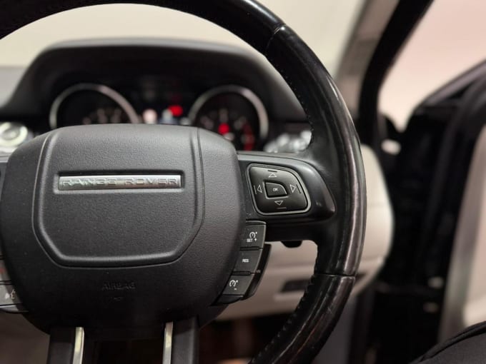 2025 Land Rover Range Rover Evoque