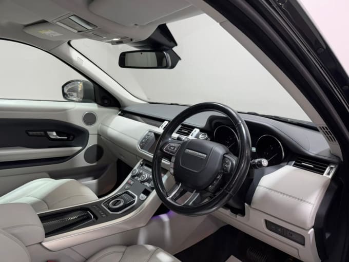 2025 Land Rover Range Rover Evoque