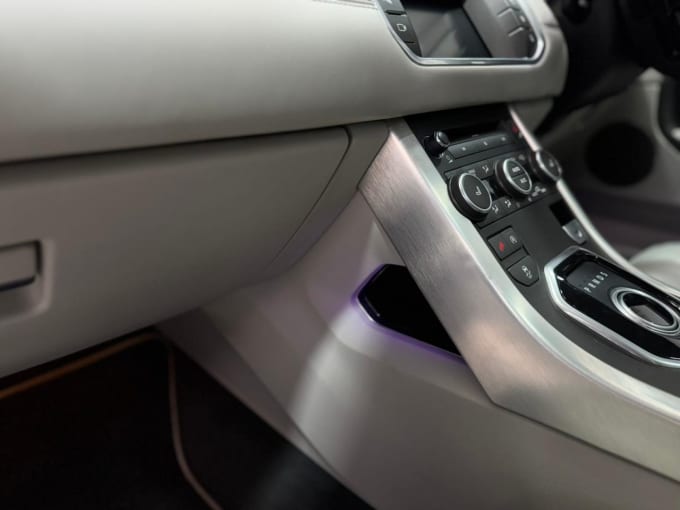 2025 Land Rover Range Rover Evoque