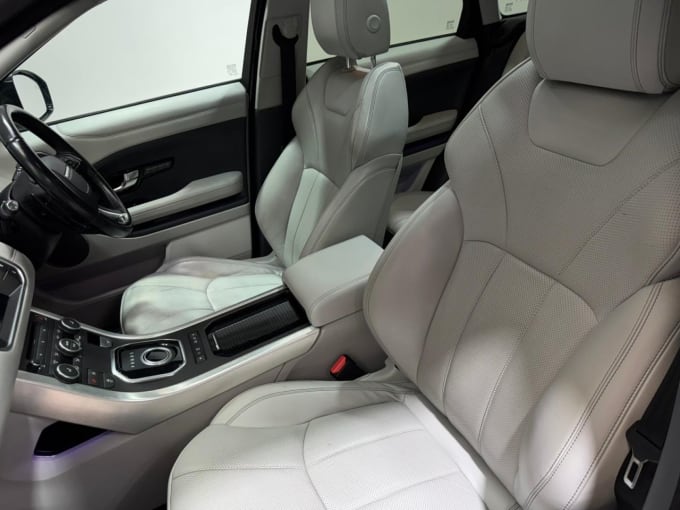 2025 Land Rover Range Rover Evoque