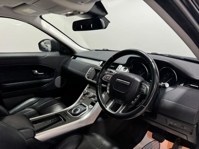 2025 Land Rover Range Rover Evoque
