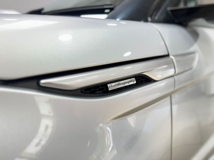 2025 Land Rover Range Rover Evoque