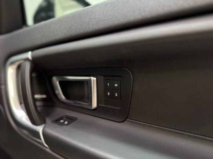 2025 Land Rover Discovery Sport