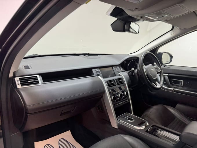 2025 Land Rover Discovery Sport