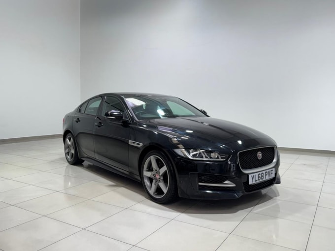 2025 Jaguar Xe
