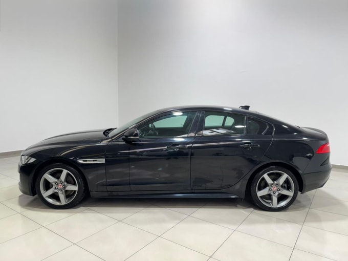 2025 Jaguar Xe