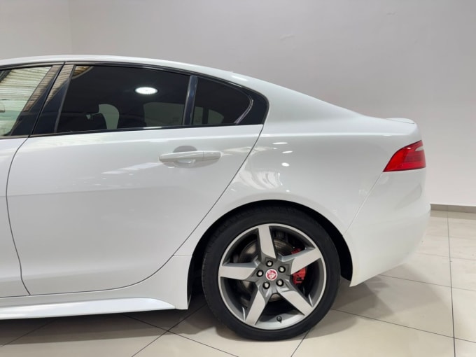 2025 Jaguar Xe