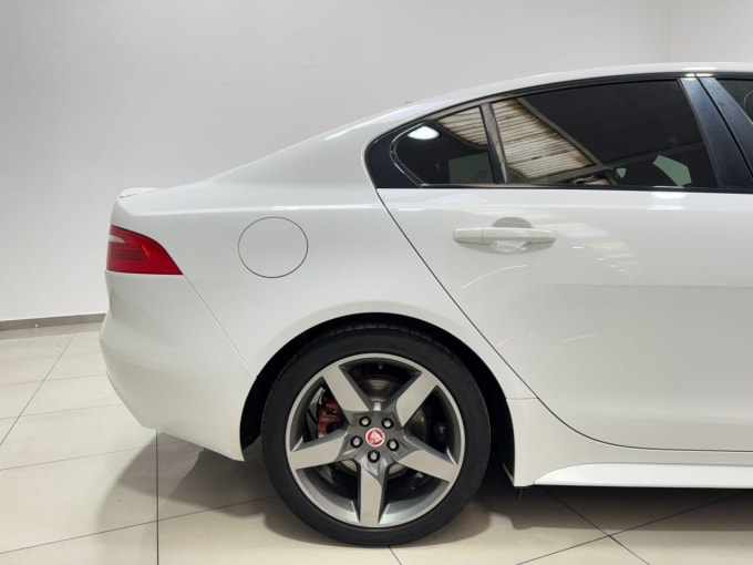 2025 Jaguar Xe